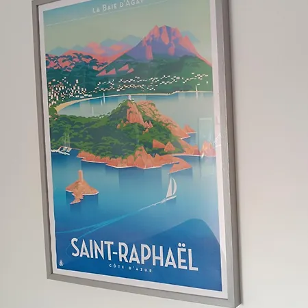 Hébergement de vacances Rénové Avec Terrasse St Raphael *