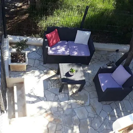 Renove Avec Terrasse St Raphael Holiday home *